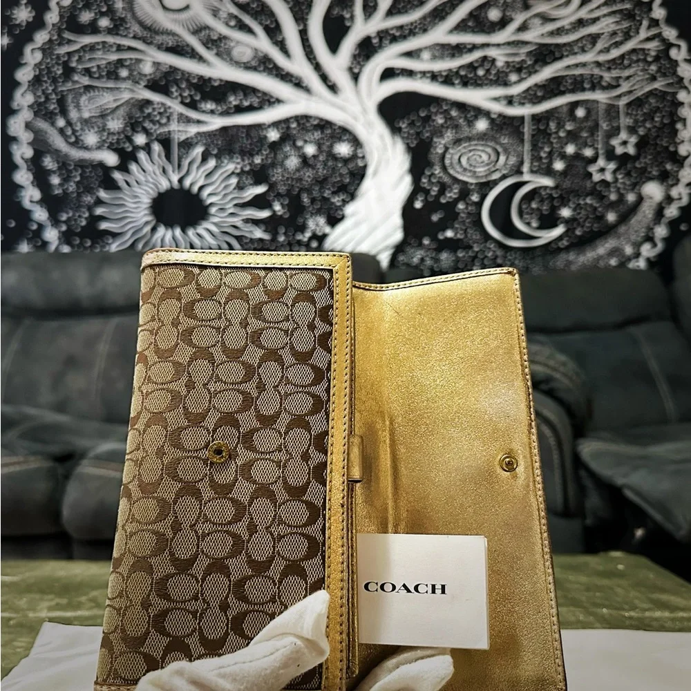 Vintage Coach Brown and Gold Wallet clutch - Picture 11 of 17